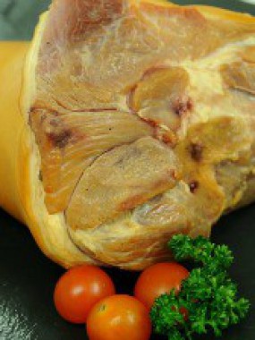 Jarret de porc fumé cru