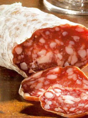 Saucisson Sec nature , espelette,poivre vert ,noisettes